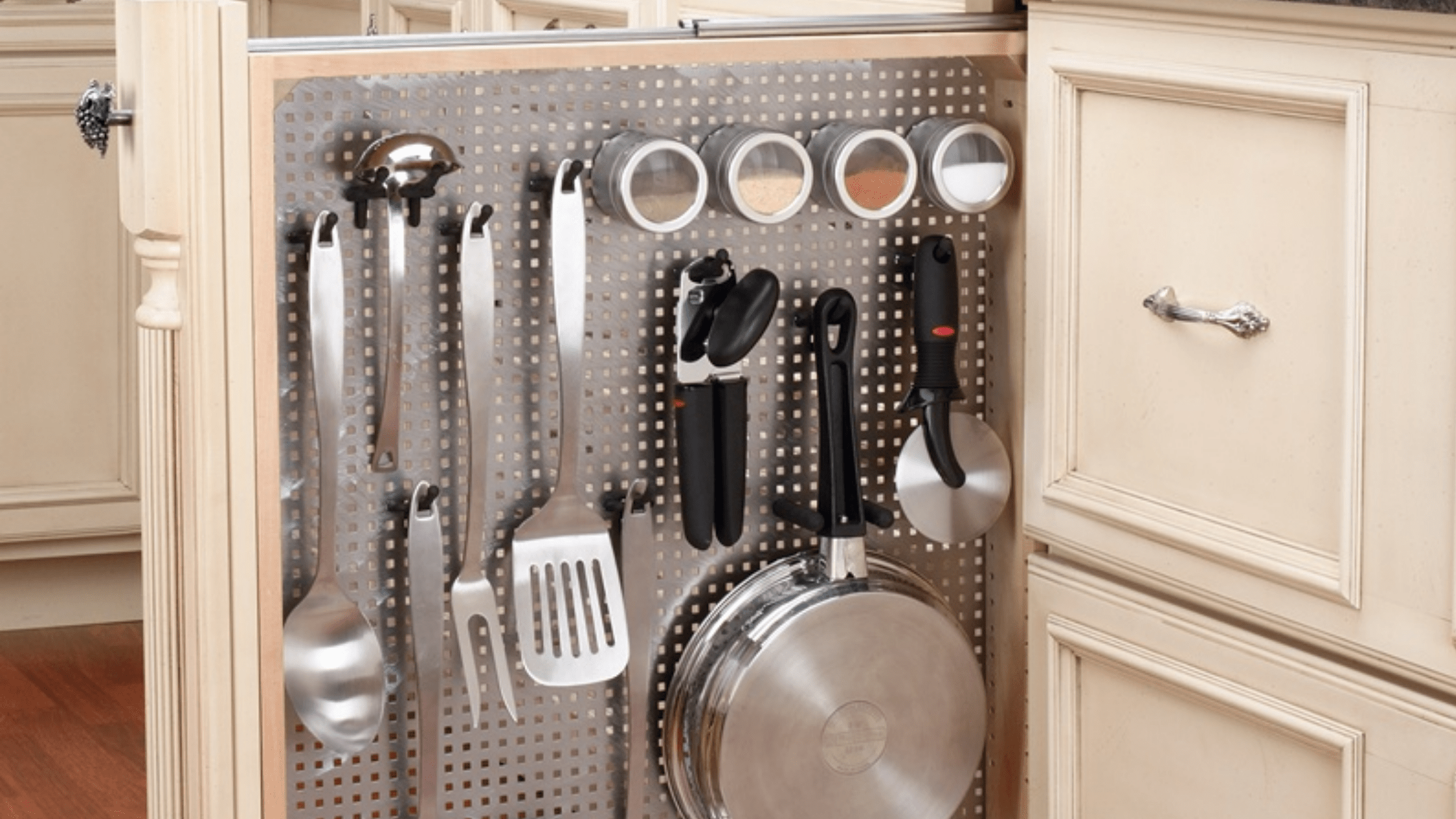 Make your life easier and less stressful by organizing your kitchen - ShriandSam