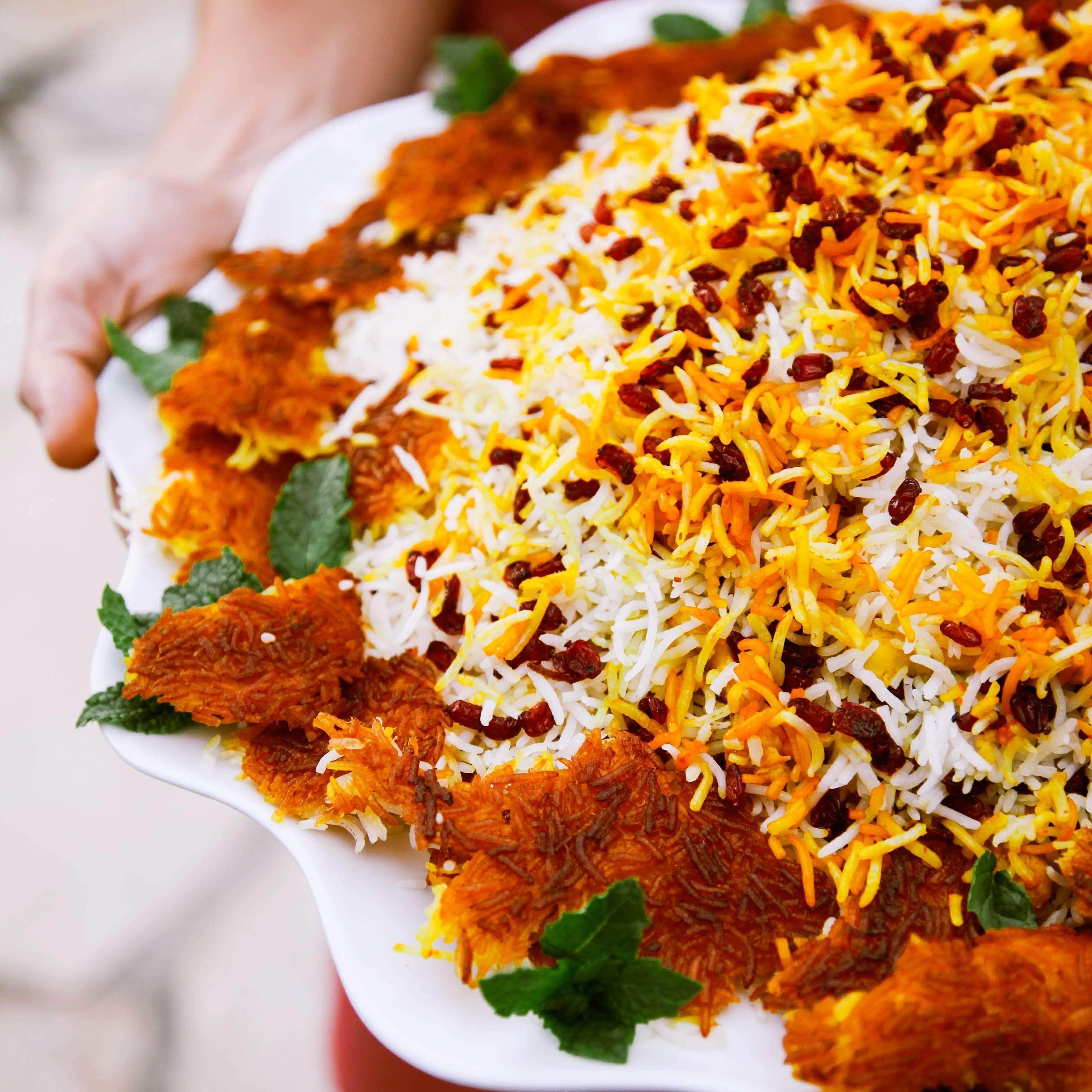 Saffron Rice with Raisins and Cashews